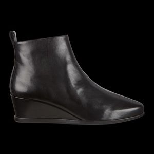 Ecco Women's Shape 45 Wedge Ankle Booties Size 8 US